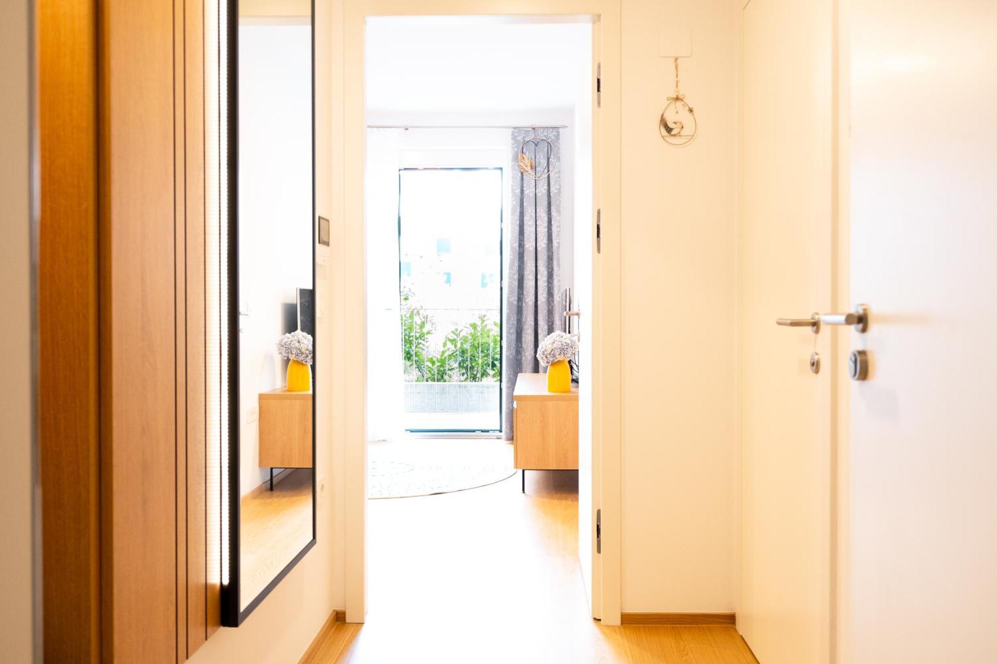לובליאנה Masarykova Residence - Modern 1-Bedroom In City Center & Free Parking מראה חיצוני תמונה